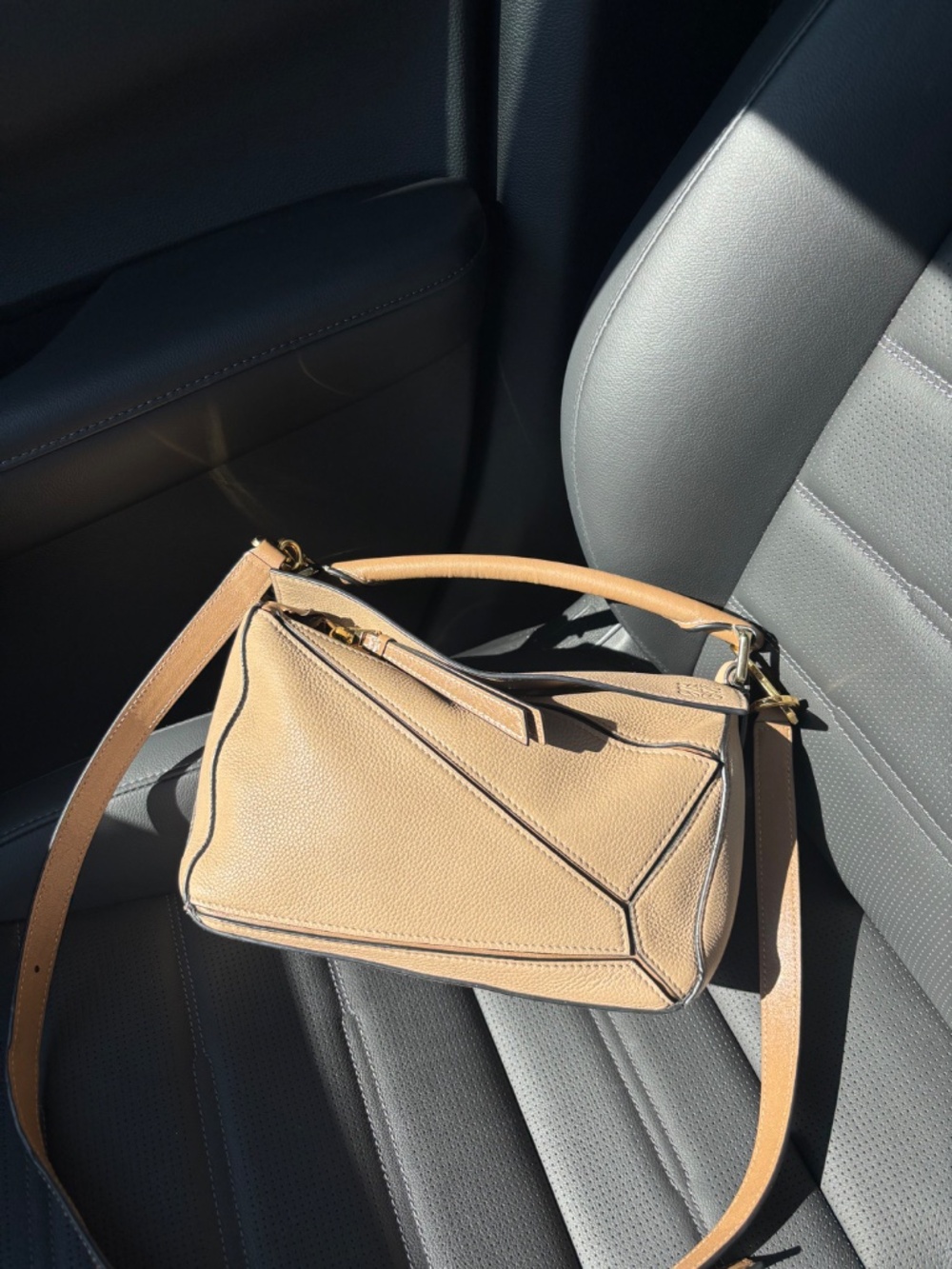 Loewe Puzzle - Picture 8 of 8